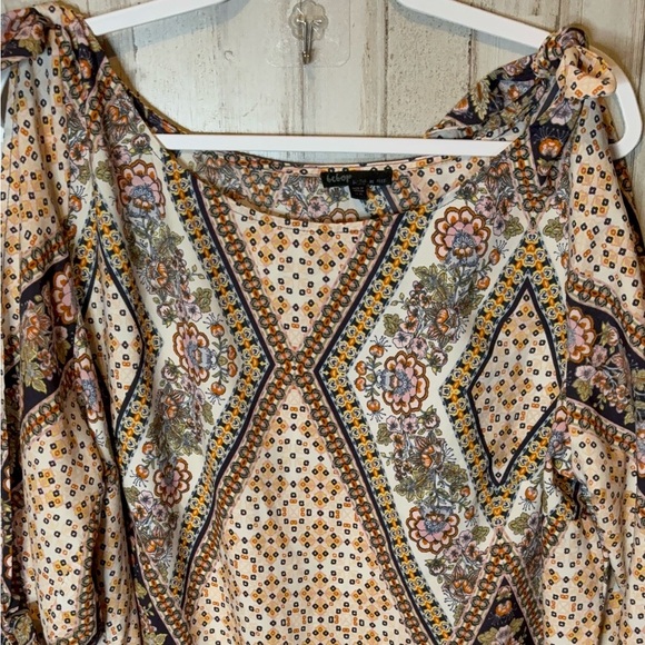 Bebop Knotted sleeves shoulder Beige Pink  + Floral Flower Dress Size 3X - Picture 2 of 16